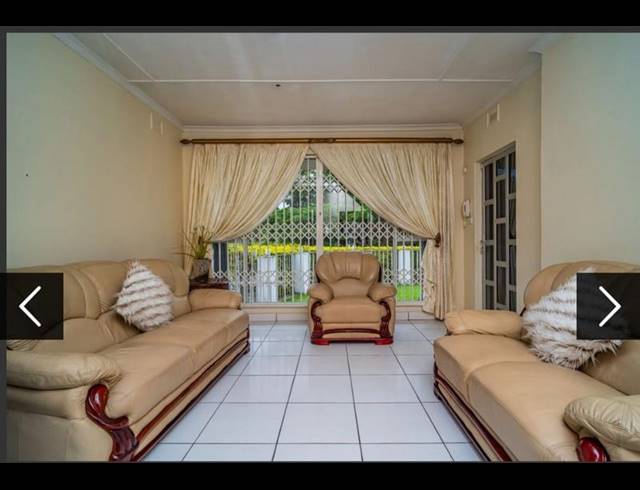 3 BEDROOM HOUSE FOR SALE IN RESERVOIR HILLS
